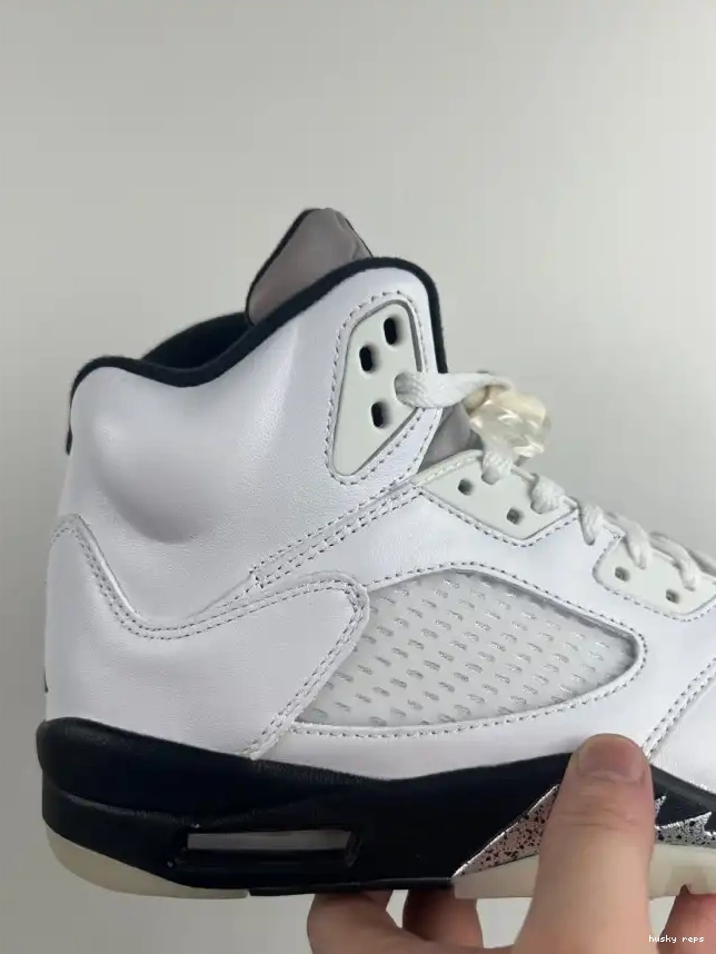 Cheap Husky AIR DD0587-110 5 RETRO JORDAN 'WHITE BLACK' 0625